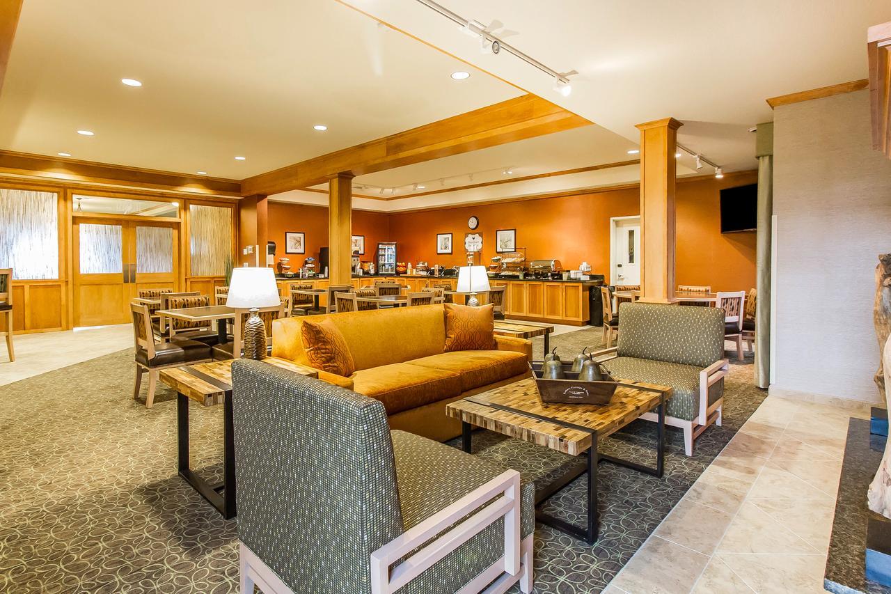 Mainstay Suites Stanley エクステリア 写真
