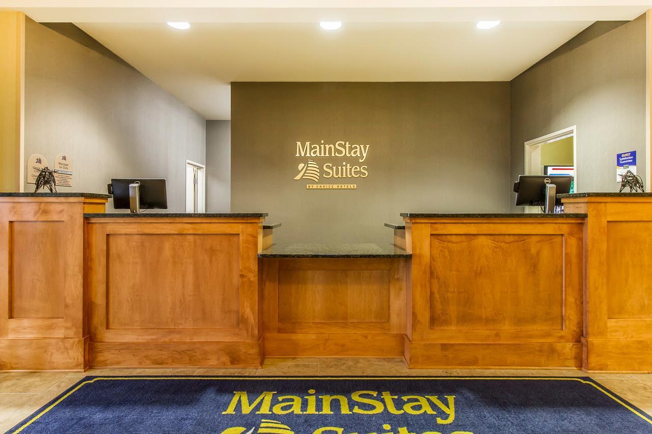 Mainstay Suites Stanley エクステリア 写真