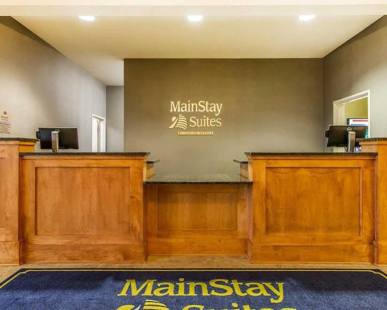 Mainstay Suites Stanley エクステリア 写真