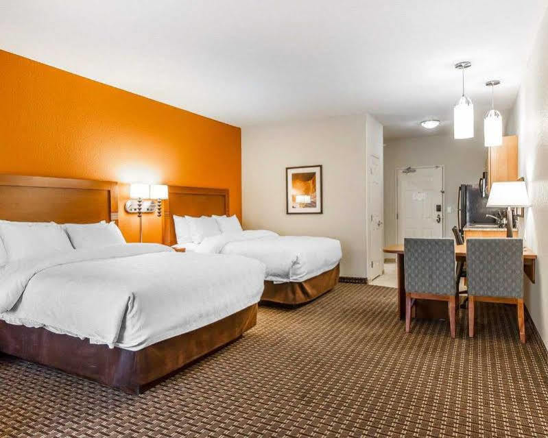 Mainstay Suites Stanley エクステリア 写真