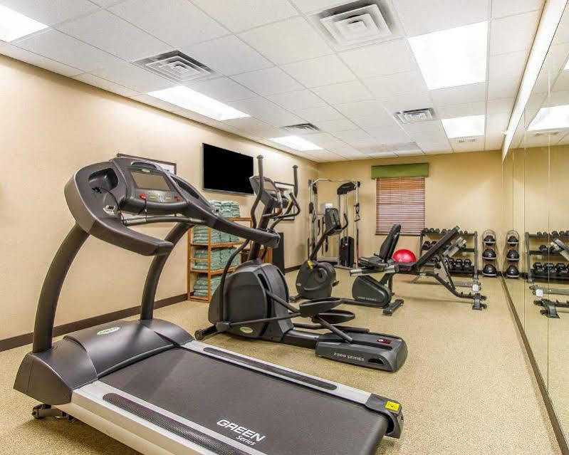 Mainstay Suites Stanley エクステリア 写真